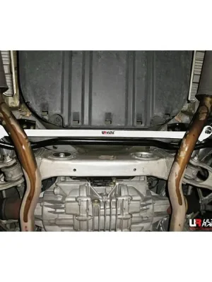 Víkendová Akce Rear Lower Bar (2416) Ultra Racing for Acura RL (KB-1) / Honda Legend 3.5 05-12 4WD